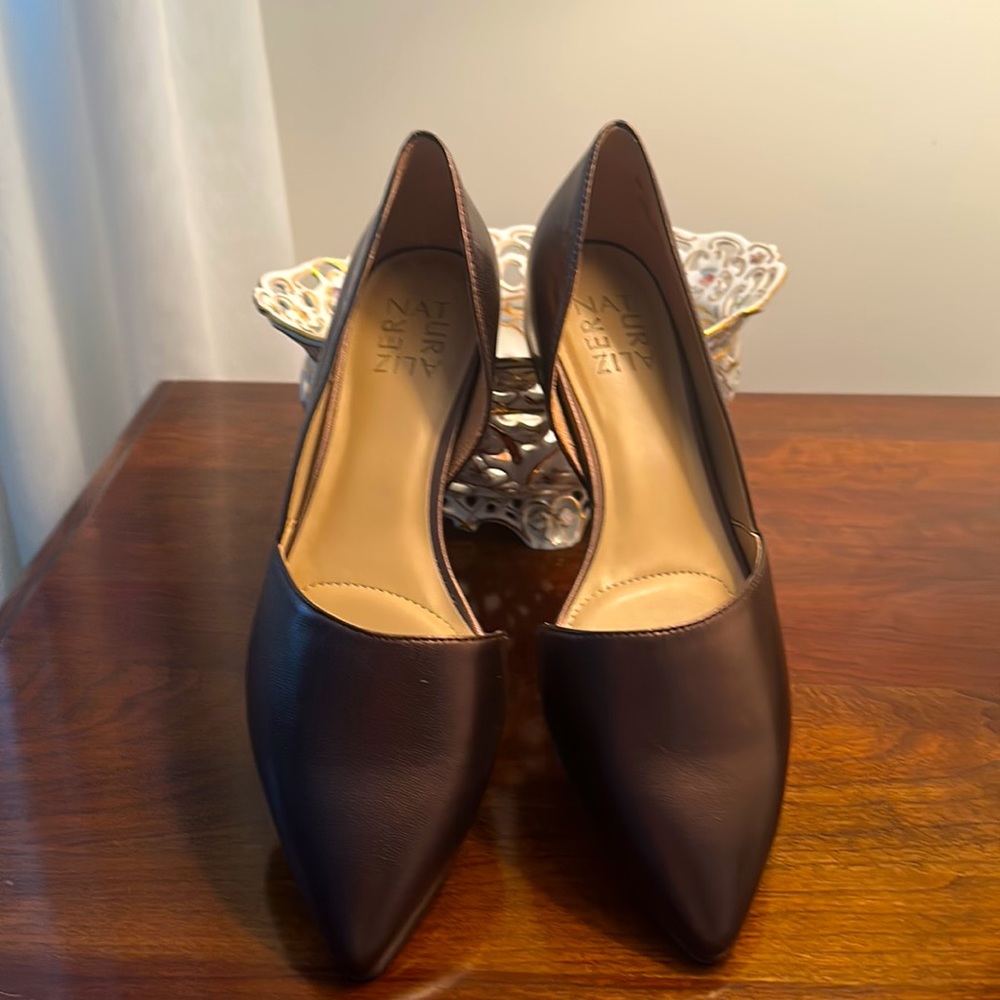 Naturalizer Leather Women’s Flats NWOT Size 7